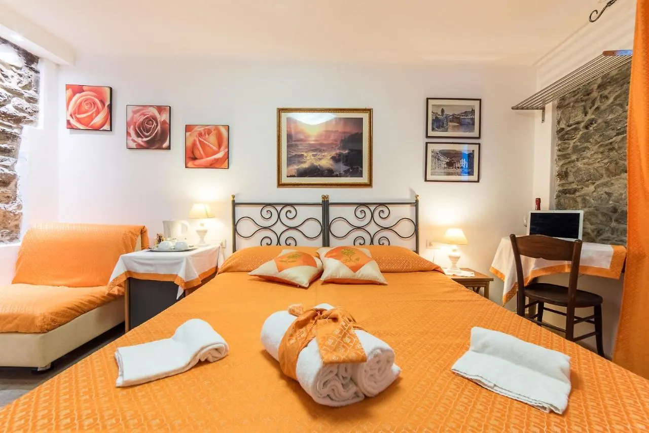 Hotel Mezza Galea Vernazza 0*,